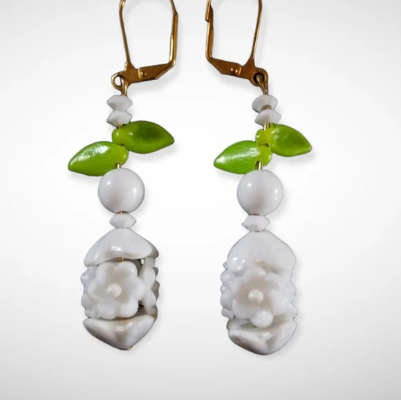 Vintage 1960s Mid Century Fruit Salad Floral Pierced Earrings - Picture 2 of 11